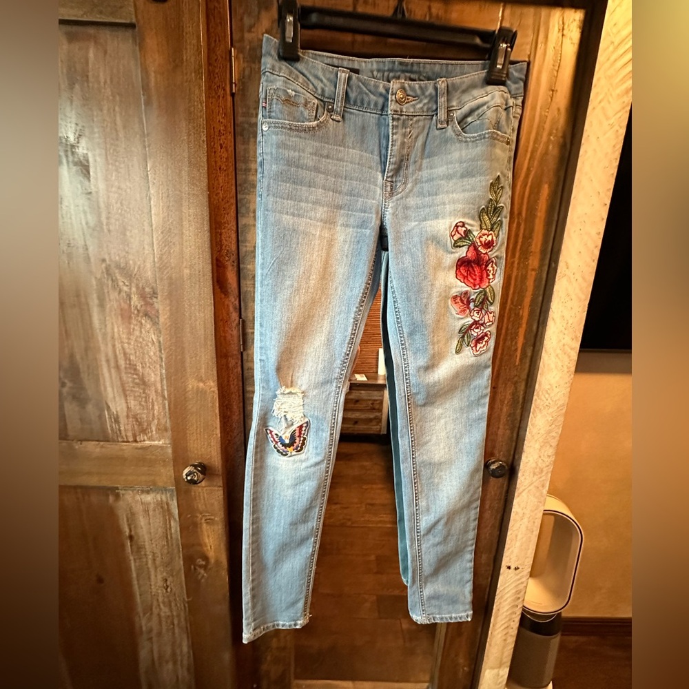 Vigoss Blue Straight Leg Jeans Classic Style BNWOT